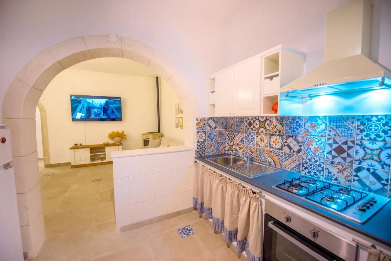 Villa Etoile - Charme & Relax With Pool Avola Bagian luar foto