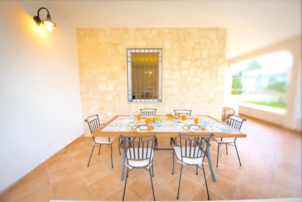 Villa Etoile - Charme & Relax With Pool Avola Bagian luar foto